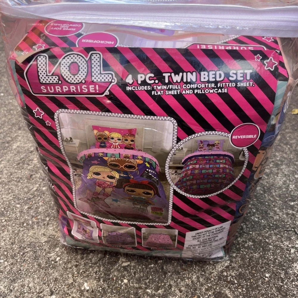 LOL SURPRISE 4 Piece TWIN BED SET Kids bedroom. Dolls, Comforter, Sheets